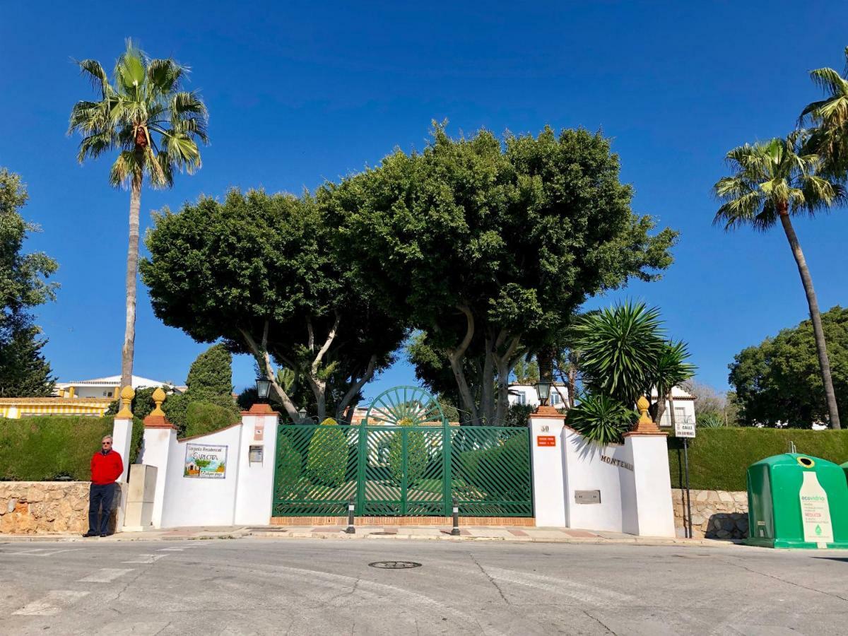 Luxury Dona Carlota Apartment Torremolinos Exterior photo